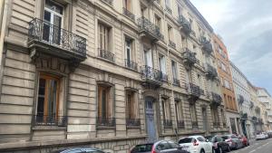 Le Rooftop Loft premium 3 chambres avec terrasse & parking en centre-ville de Saint-Étienne