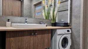 Q Apart PL 2 lub 3 pokojowe klimatyzowane apartamenty przy Manufakturze z garażem Gratis, FV