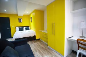 LENNON SUITE 4 Bedrooms, 4 Bathrooms