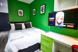 MCCARTNEY SUITE 5 Bedrooms, 5 bathrooms