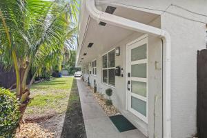 Fully equipped apartment in central Wilton Manors