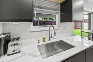 Fully equipped apartment in central Wilton Manors