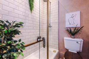 Rufloreo Flats 1 - central gem