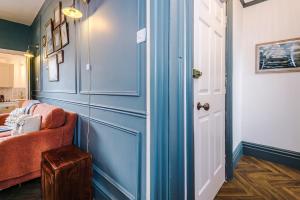 Rufloreo Flats, 2 beds, central