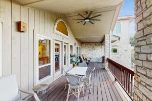 Getaway to Horseshoe Bay