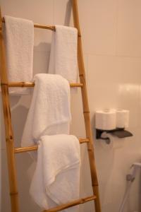 Villa Mas 2, 3 mins Canggu Beach Old mans, Mexicola, 2BR