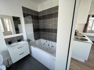 La Suite Balneo 2p - centre ville