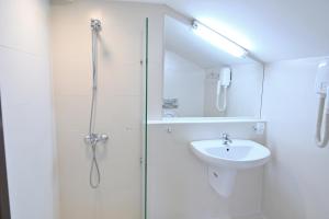 Хотел Елица