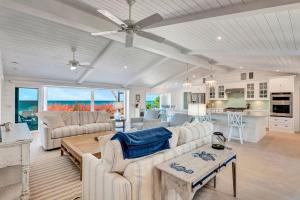 Manasota Key Elegance – 3BR Beach + Dock