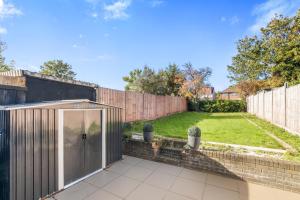 Maison Hammoud, Luxury Rooms in Wembley