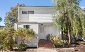 Paradise at Footprints Preston Beach