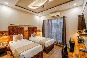 Royal Residence Near 32nd Avenue - Gurugram