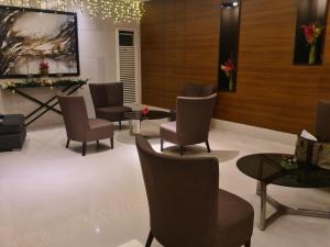 Condominium unit in Breeze Residences 1BR Roxas Boulevard Pasay city Manila