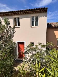 Les Restanques 3 Bedroom Villa Leona