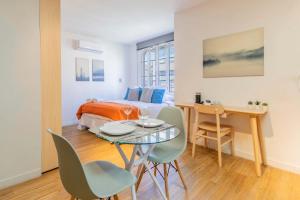 HOM I Amplio y luminoso Departamento en Barrio Lastarria