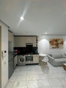 Studio de luxe, lumineux et parfait