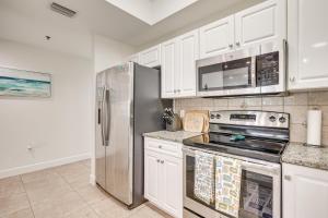 Walk to Shore 5th-Floor Condo in New Smyrna Beach