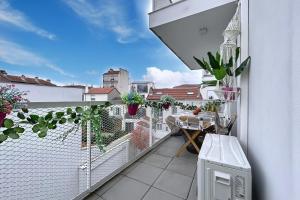 Apartment with terrace 100m from Paris