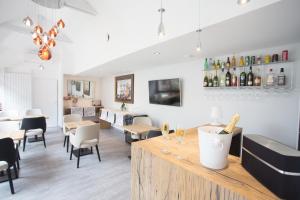 Hotels Hotel Spa - Au Charme Rabelaisien : photos des chambres