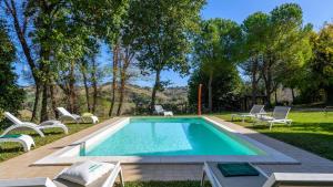Luce tra i Saggi 8 by Marche Holiday Villas