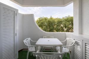 Sun & Sea Flat in Quarteira - Cozy Apartment Close to the Beach, by Hopstays