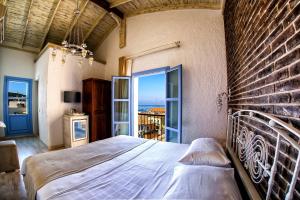 Deluxe Attic Room with Terrace room in Villa Fanti