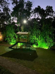 Apto com piscina aquecida em Riviera - Não aceita pet