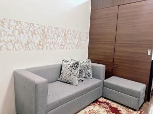 Makati City Ph SnowWhite Staycation