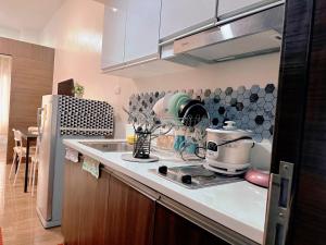 Makati City Ph SnowWhite Staycation