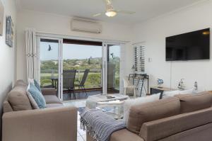 Shelly Beach Lagoon Retreat
