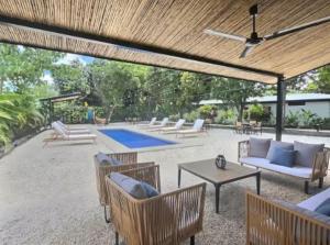 Luxury 2BR Villa by Tamarindo, AC, Private Yard