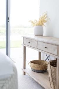 Beachfront Haven Magenta