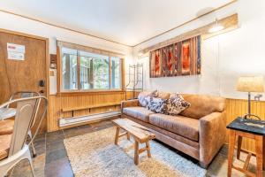 Park Meadows 1B by Ski Country Resorts