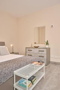 Tra la Rocca e il Lago