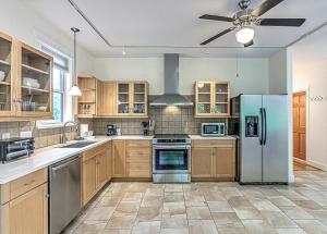 2BR Retreat in Bouldin Creek - Walk to SoCo