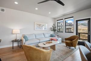 Mountain View Magic at Mayflower Lakeside by Park City Vacations