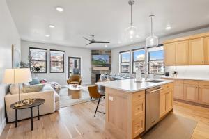 Mountain View Magic at Mayflower Lakeside by Park City Vacations