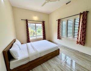 Karlad Lake Palace Waterfront Resort by stayRAa