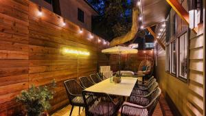 Bouldin Modern - Luxury Wellness Retreat