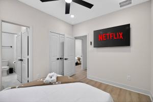Luxury Home: Mins to NRG, Hobby Airport & Midtown