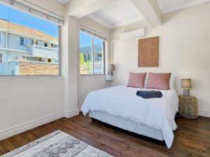 Cape Comfort - Central and Modern