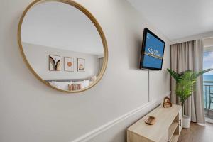 Porcida Dreams by StayMareni - Beachfront Suite