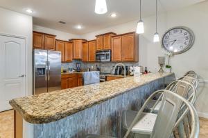 Group Getaway! 4,000-Sq-Ft Home in ChampionsGate