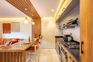 Modern Jewel Central and Premium comfort