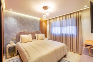 Modern Jewel Central and Premium comfort