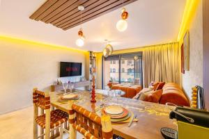 Modern Jewel Central and Premium comfort