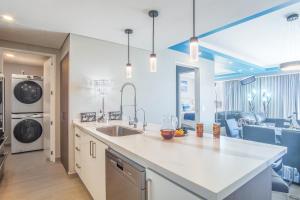 Marvelous 2 bedroom condo Encantame Towers Velero 102