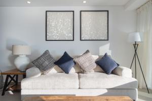 Sandy Paws 2 bedroom 2 bath Ocean Front Encantame Towers C1604