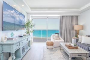 Amazing 2 bedroom Beach Front Condominium at Encantame E1102