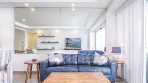 Splendid Waterfront 2 bedroom Velero 1804 Encantame Towers